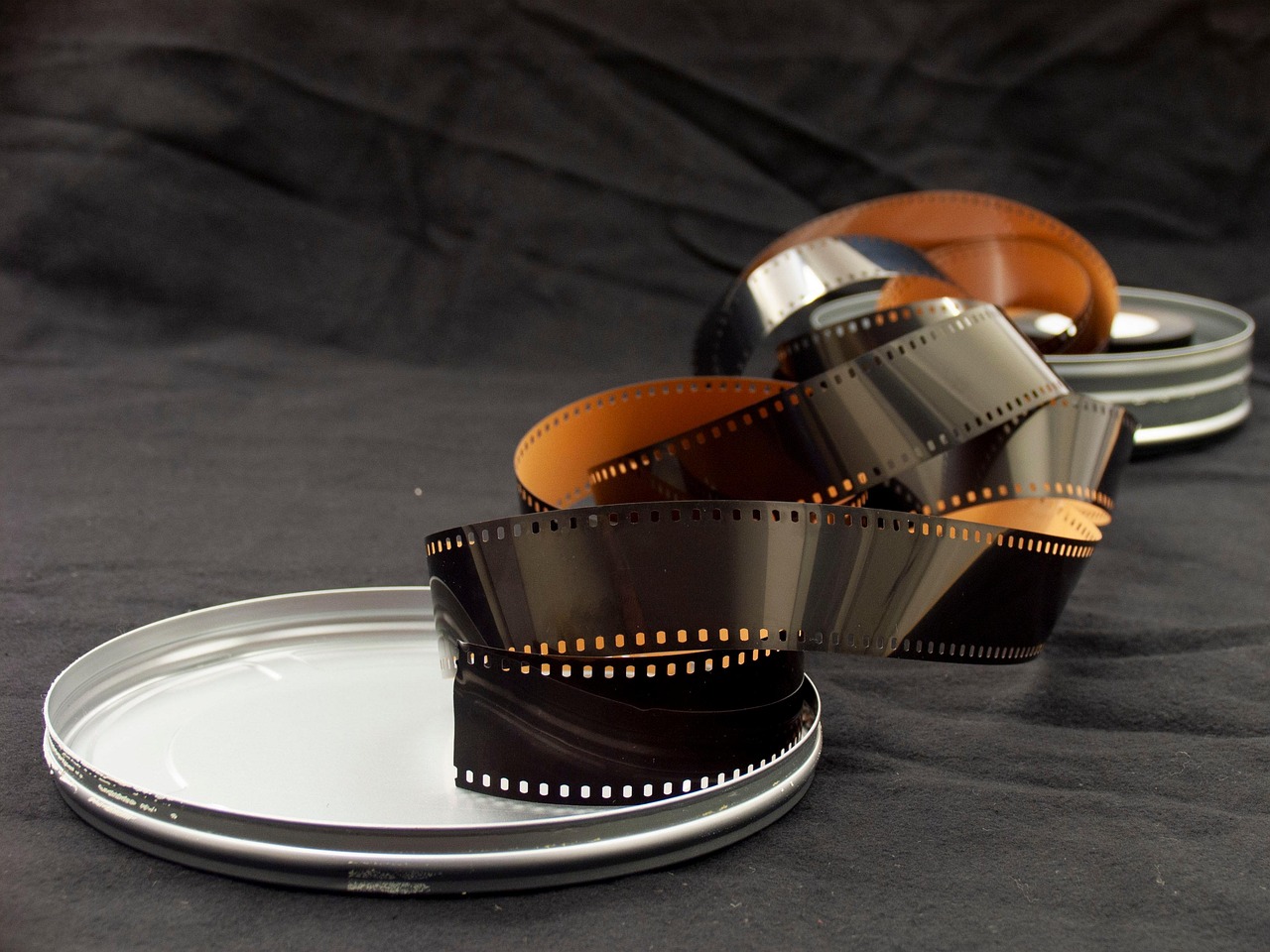 奇迹MU:福州钢架员工桌购买平台